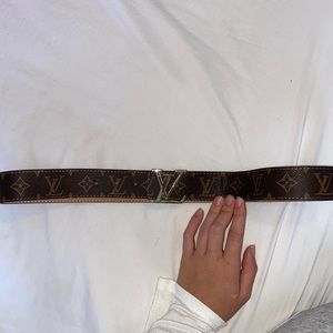 Louis Vuitton belt